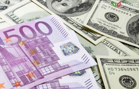 Доллар и евро растут на торгах'Московской биржи
