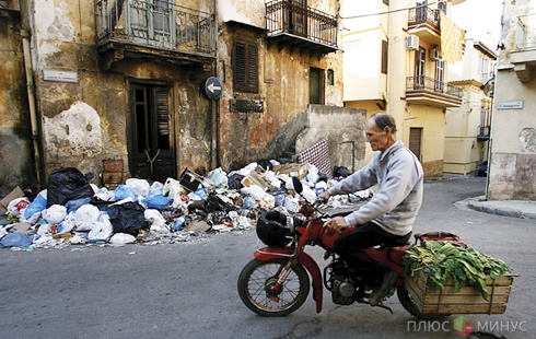 Испания начала экономить на чиновниках и уборке мусора