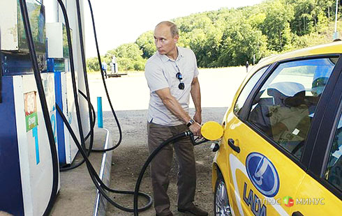 Медведев пустит газ на АЗС