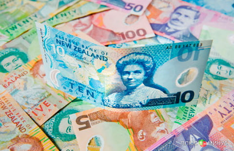 Новозеландский доллар упал к недельному минимуму