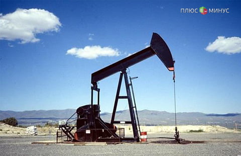 Нефть дешевеет на фоне роста запасов сырья