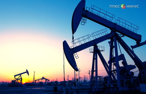Рост запасов нефти в Америке обвалил котировки сырья