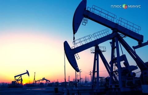 Рост запасов нефти в Америке обвалил котировки сырья