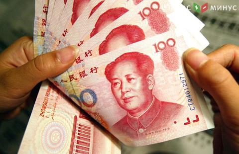 Падение китайской валюты продолжается