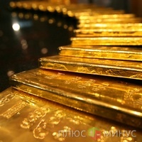 После резкого падения цены на золото возвращаются к прежним показателям