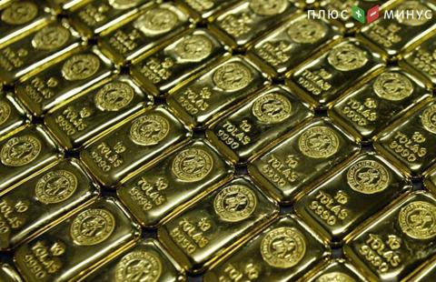 Россия вновь начала скупать золото