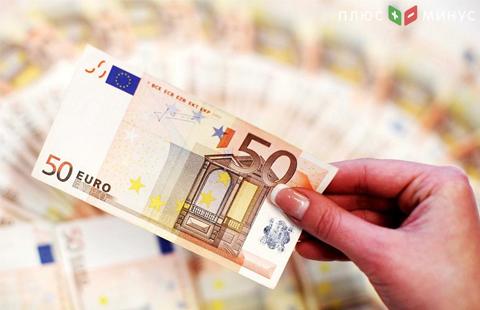 Курс евро растет на комментариях главы ЕЦБ
