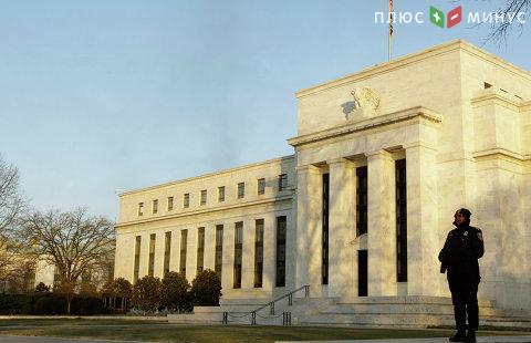 Курс евро падает из-за заседания ФРС США Курс евро падает из-за заседания ФРС США