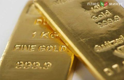 Цена золота держится на уровне 1226 долларов за унцию