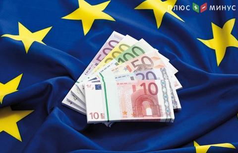 Евро дорожает в паре с долларом, швейцарский франк дешевеет 4-й день подряд