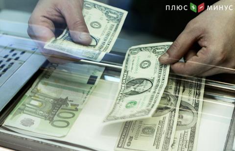 Курс евро к доллару поднялся до максимума с начала 2015 года