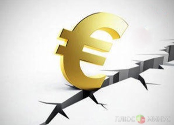 Почему падает евро?