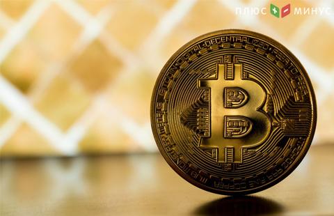 Биткоин терпит крах, инвесторы продают валюту Биткоин терпит крах, инвесторы продают валюту