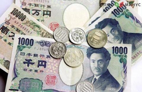 Японская валюта дорожает к доллару и евро