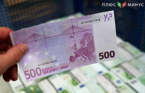 Евро немного дорожает в паре с долларом