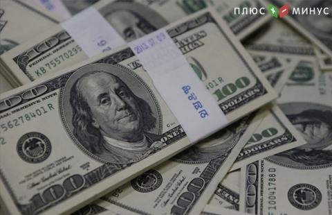 Доллар снижается в паре с евро, стабилен к иене