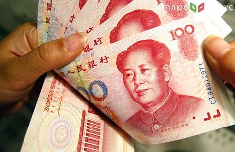 Юань упал к корзине мировых валют в июле более чем на 3%