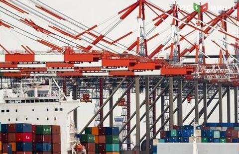 Рост китайского экспорта замедлился в августе до 9,8%