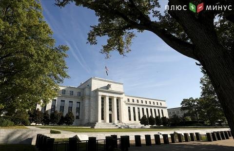ФРС оставила базовую процентную ставку в диапазоне 2-2,25% годовых