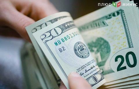 Доллар слабо меняется в паре с евро, юань дорожает Доллар слабо меняется в паре с евро, юань дорожает