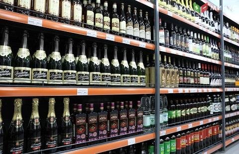 Продажа алкогольной продукции в розницу в 2019 году выросла на 0,6%