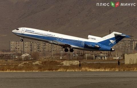 В Иране пассажирский самолет выехал на автостраду