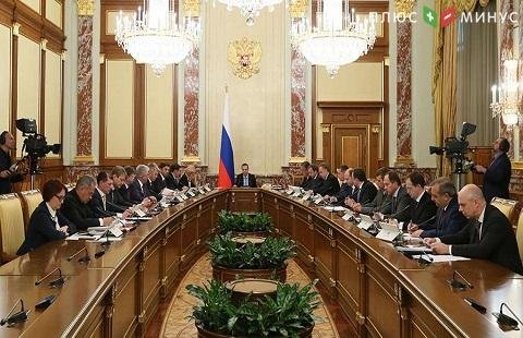 Путин не дал новому Кабмину времени на раскачку Путин не дал новому Кабмину времени на раскачку