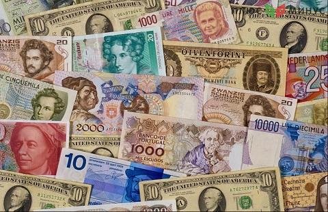 Доллар демонстрирует стабильность на фоне позитивных новостей