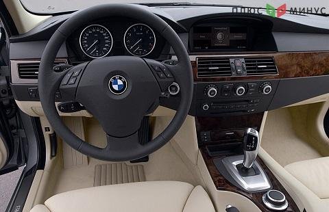 BMW отзывает машины из РФ для проверок