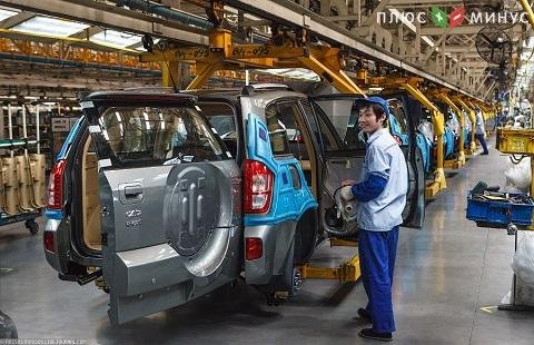 В Китае производство авто падает второй год подряд