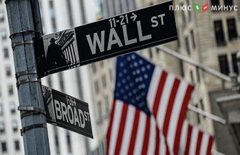 Американские фондовые индексы упали на 4,4%