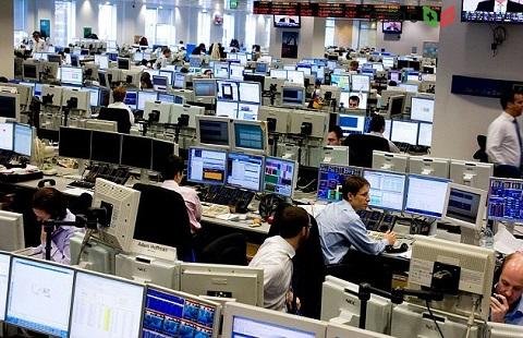 На бирже Санкт-Петербурга зафиксирован рекордный объем торгов