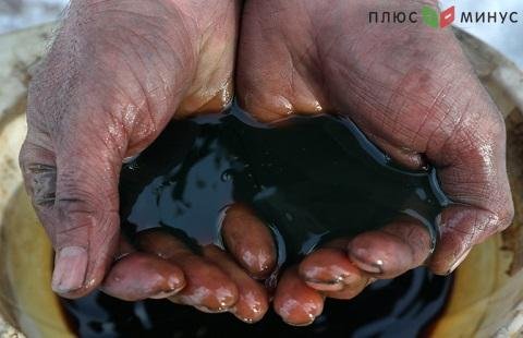 В четверг нефть Brent потеряла более 5% цены