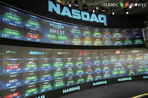 Nsdaq потерял в понедельник 0,5% Nsdaq потерял в понедельник 0,5%