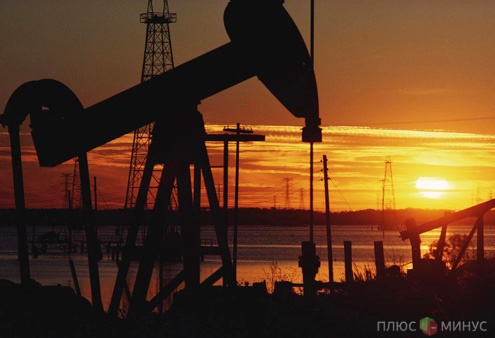 Нефть упала до минимума 2011 года
