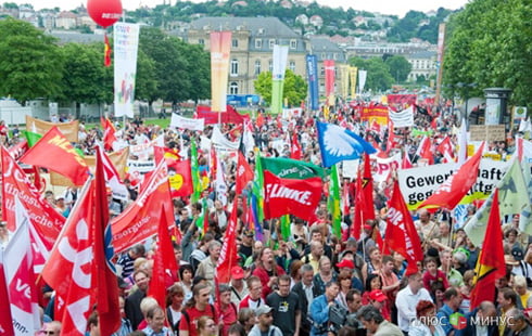 37 тысяч немцев выступили против спасения еврозоны
