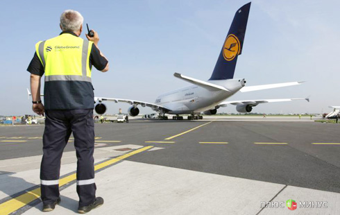 Бортпроводники Lufthansa поработают без забастовок полтора месяца