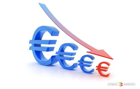 Слабая Италия потянула вниз евро