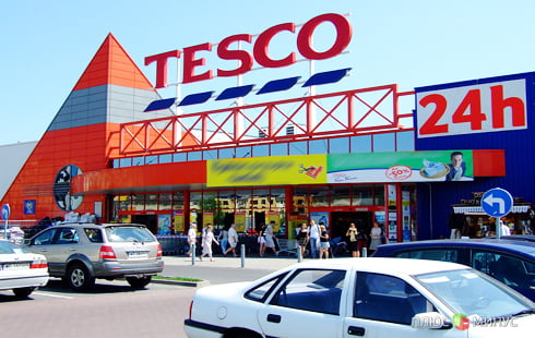 Впервые за 20 лет! Прибыль супермаркетов Tesco упала Впервые за 20 лет! Прибыль супермаркетов Tesco упала