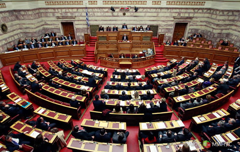 Греция с болью в сердце решилась на экономию