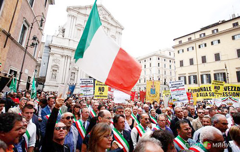 В Италии 400 мэров выдвинули ультиматум правительству