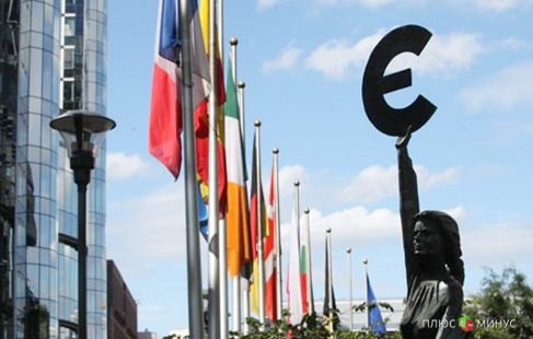 Евро не боится слабой статистики