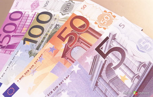 Британские данные снизили интерес к рисковым валютам