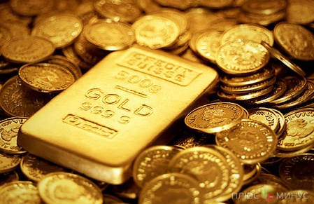 На новостях из Кипра и Испании дорожает золото
