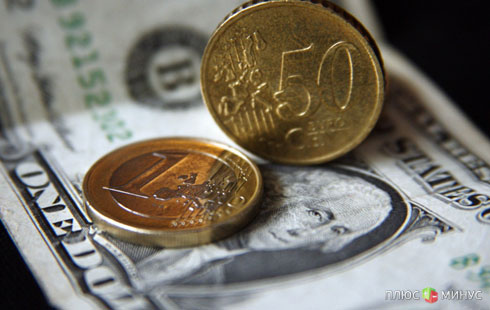 Пара евро/доллар движется к отметке 1.36