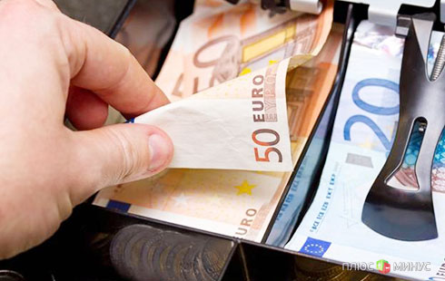 Трейдеры ждут новостей из Старого Света