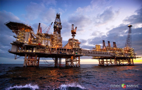 Нефть сортов Brent и WTI держится в области положительных значений