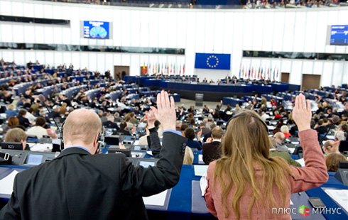 Европарламент остановит «войну роботов» Европарламент остановит «войну роботов»
