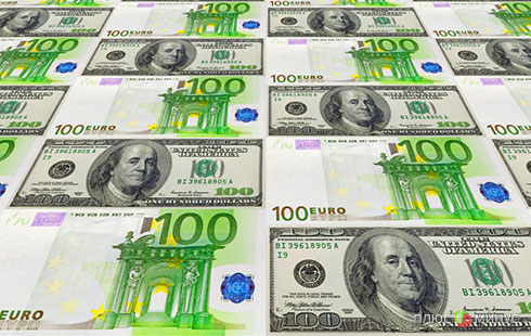 Пара евро/доллар приближается к отметке 1.3590