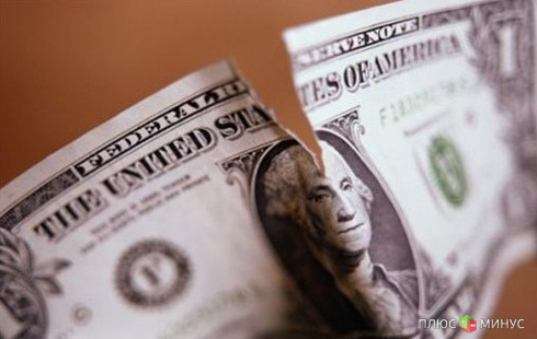 Банк «Россия» отказался от доллара